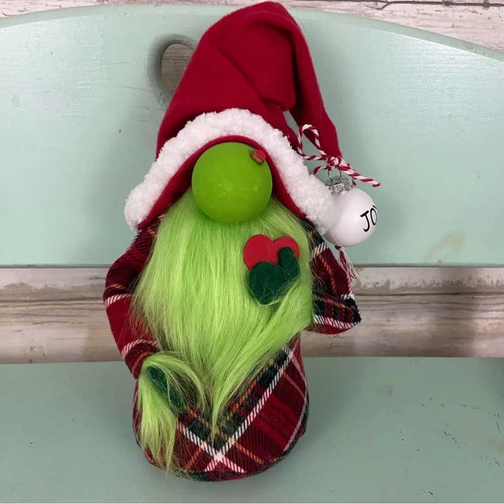 🚫SOLLD🚫 Grinch Gnome Handmade Plaid Flannel Festive Christmas Holiday Decor - Picture 11 of 11